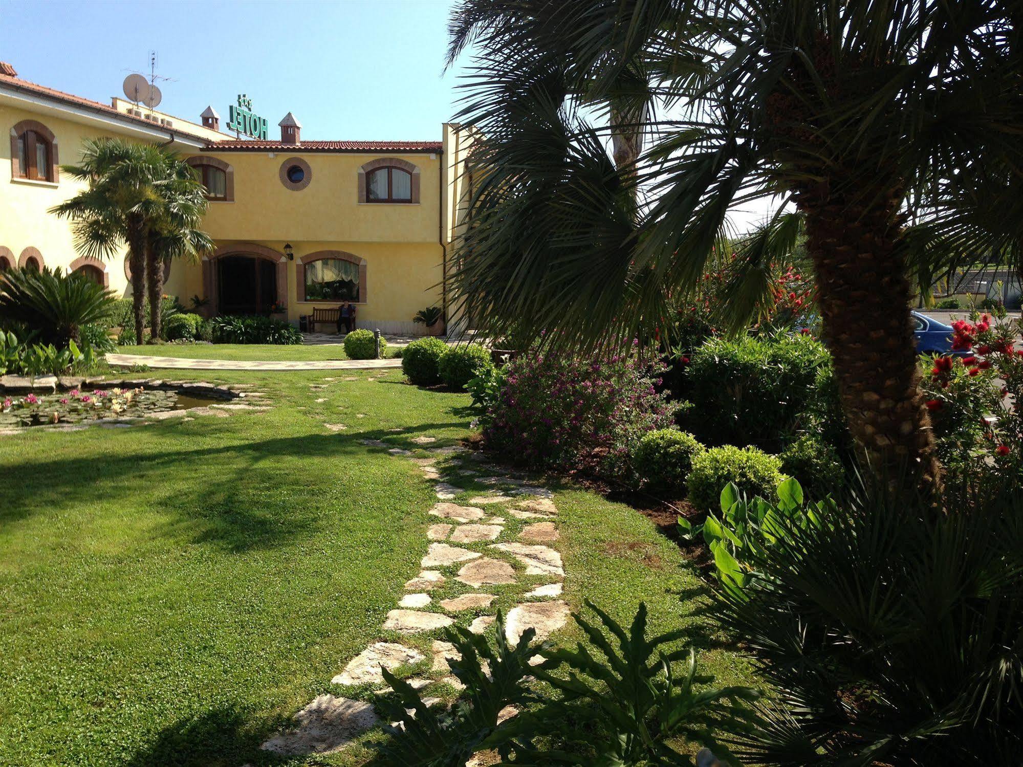 La Locanda Del Cavaliere Borgo Montello 외부 사진